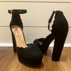 Shoe Dazzle Platform Heels